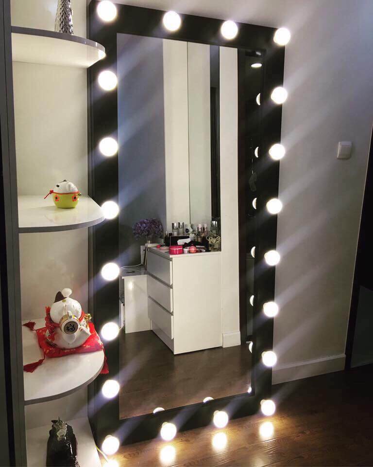 Gương soi kết hợp với đèn led