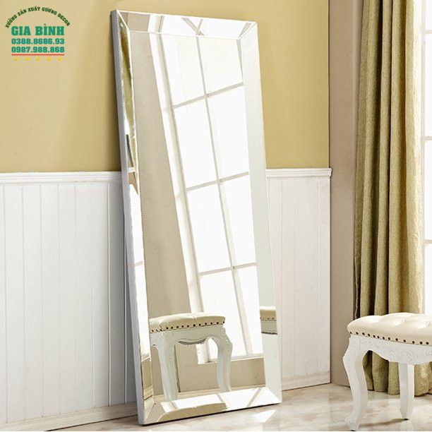Gương soi toàn thân thiết kế khung bạc viền to mã GB12