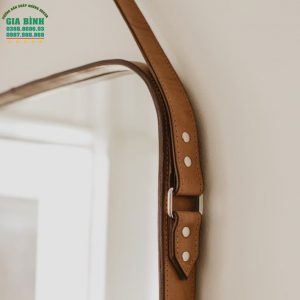 Gương dây da treo tường thiết kế hình vuông mã TT06