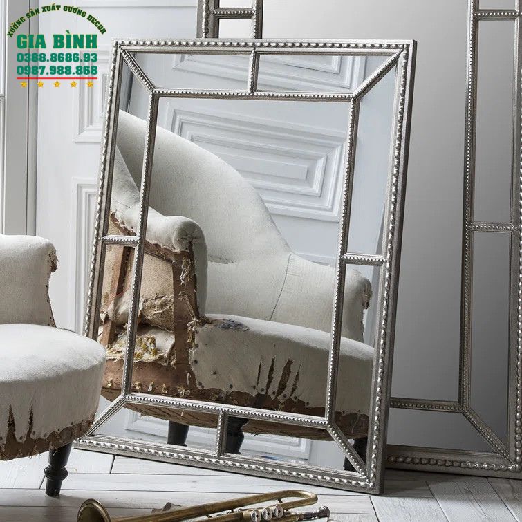 Gương dán tường Aanya khung nhựa mã DT02