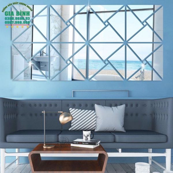 Gương dán tường Acrylic thiết kế 4 tam giác vuông kết hợp mã DT07
