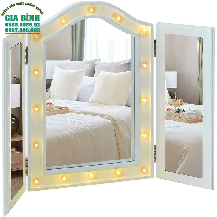 Gương bàn trang điểm Larose có đèn chiếu sáng mã TĐ20