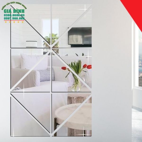 Gương dán tường Acrylic thiết kế hình tam giác đơn giản mã DT14