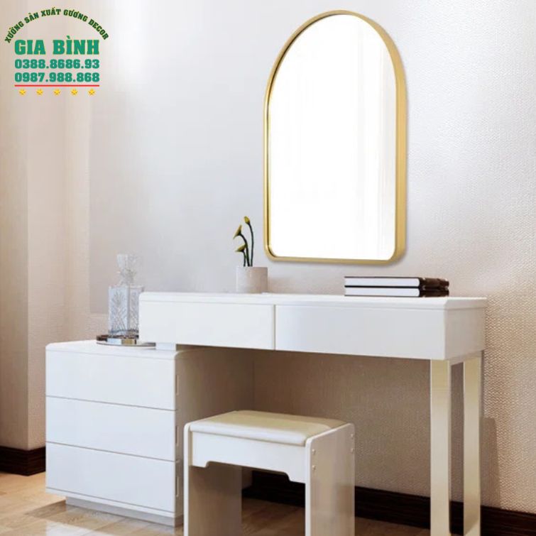 Gương trang điểm hình vòm khung kim loại mã TĐ15