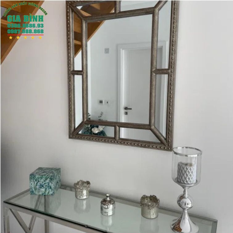 Gương dán tường Aanya khung nhựa mã DT02