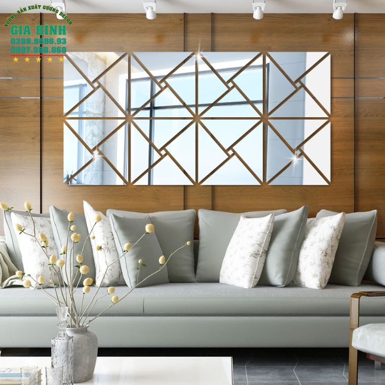 Gương dán tường Acrylic thiết kế 4 tam giác vuông kết hợp mã DT07