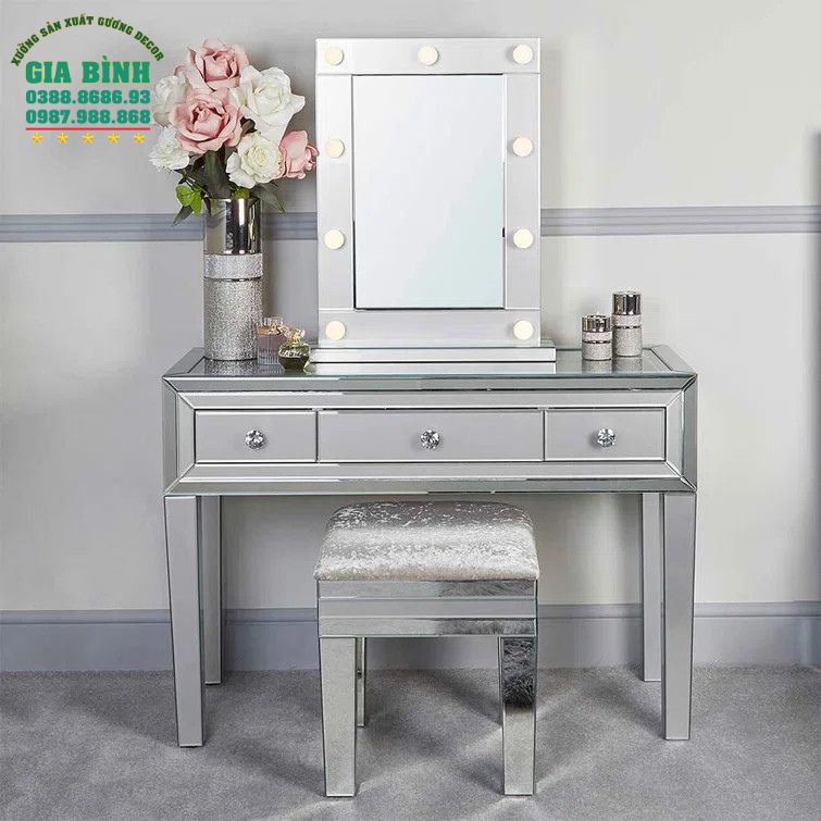 Gương trang điểm hình chữ nhật có đèn mã TĐ07