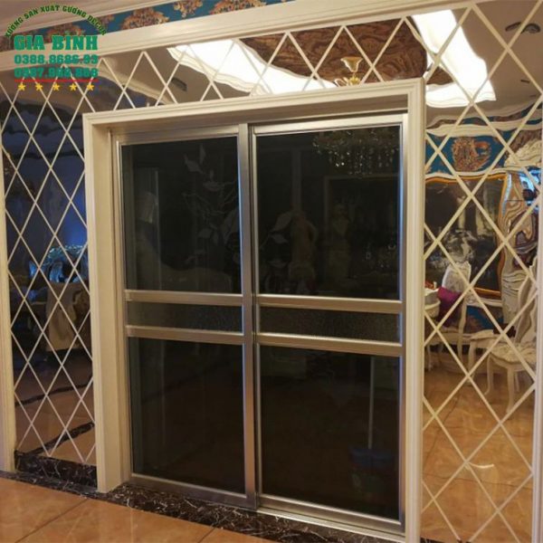 Gương dán tường Acrylic 3D hình thoi đơn giản mã DT05
