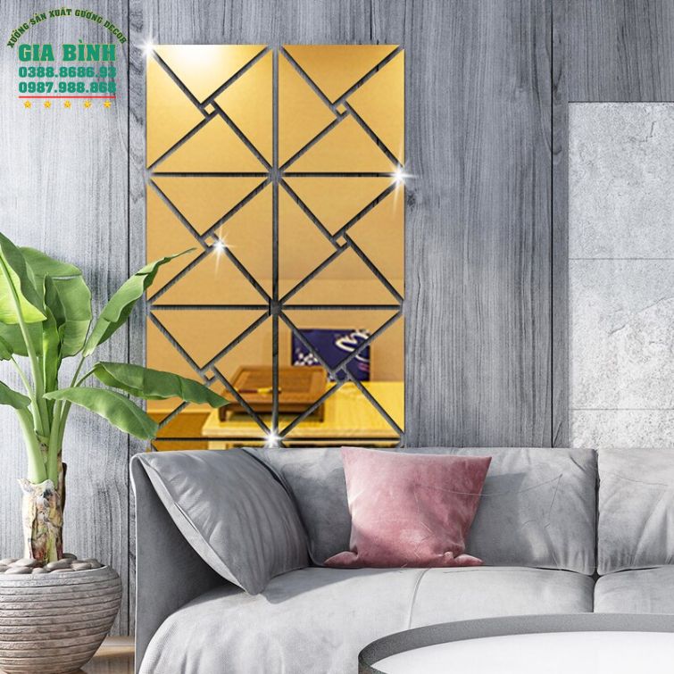 Gương dán tường Acrylic thiết kế 4 tam giác vuông kết hợp mã DT07