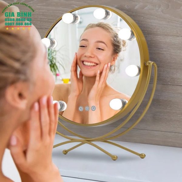 Gương trang điểm kim loại Led có đế đứng mã TĐ08